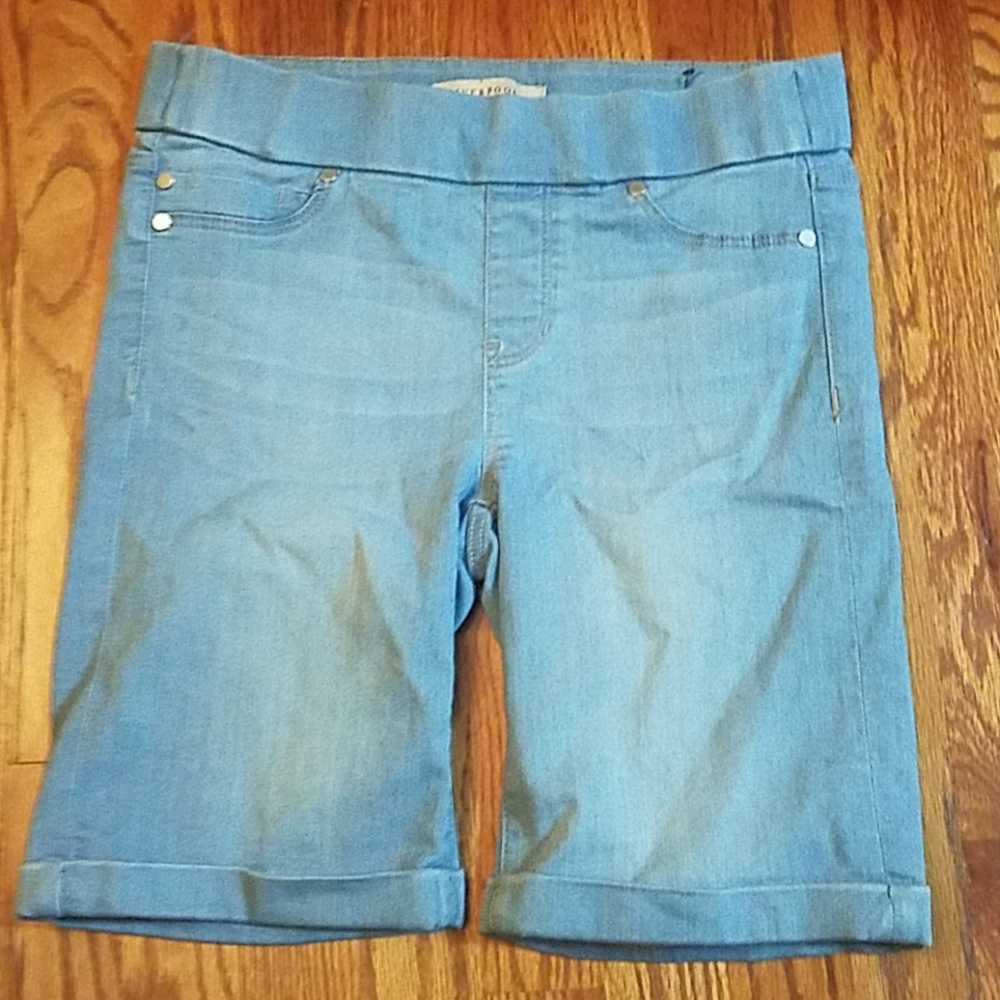 Liverpool light pull on short